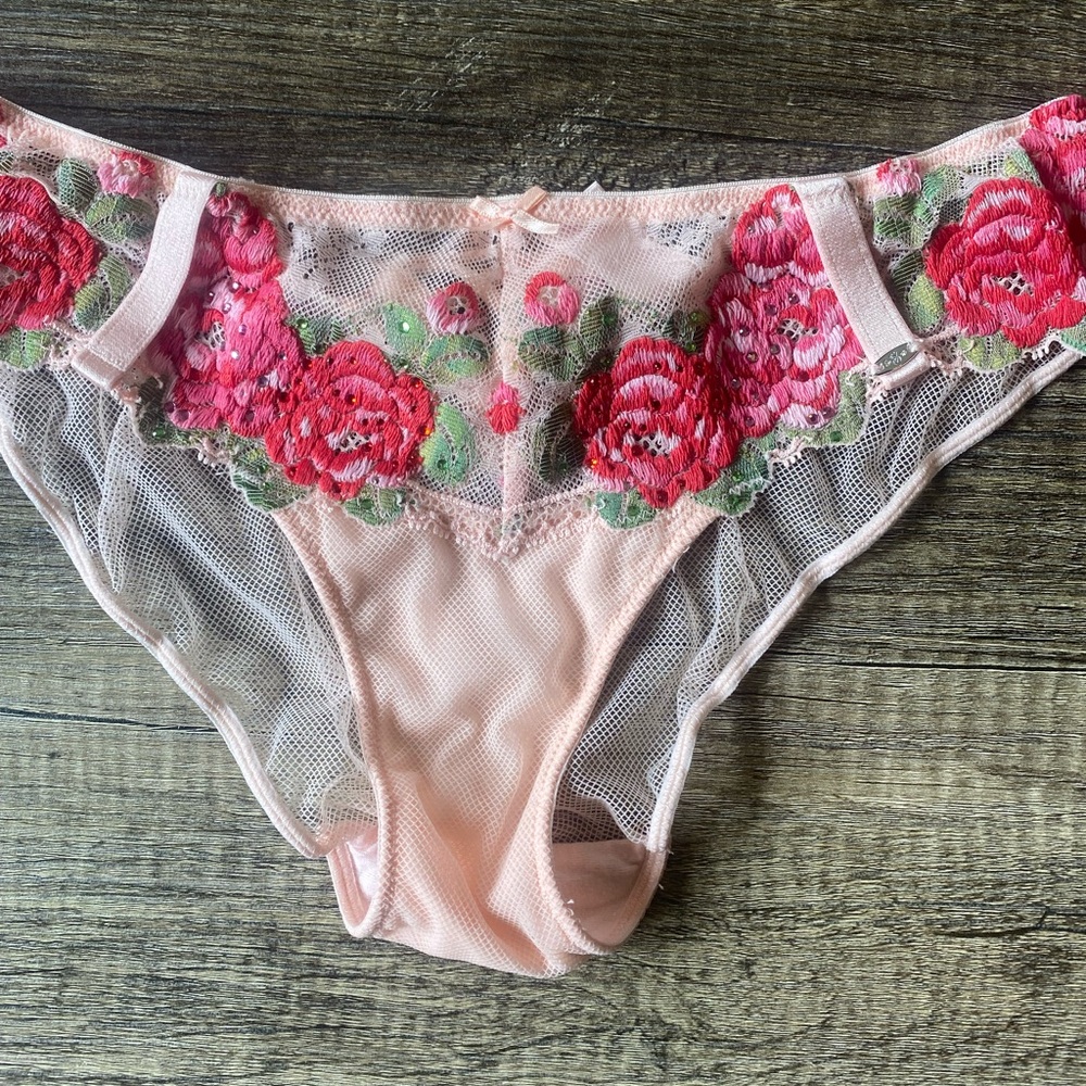 Victoria’s Secret Floral Embroidered Lingerie Set - Pink and Green Size 32C/M - Picture 5 of 17